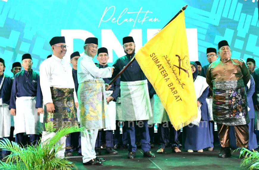 Fadly Amran Resmi Nahkodai DMDI Sumbar 2025–2030